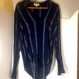 Cloth & Stone long sleeve size small blue stripes button cuff top